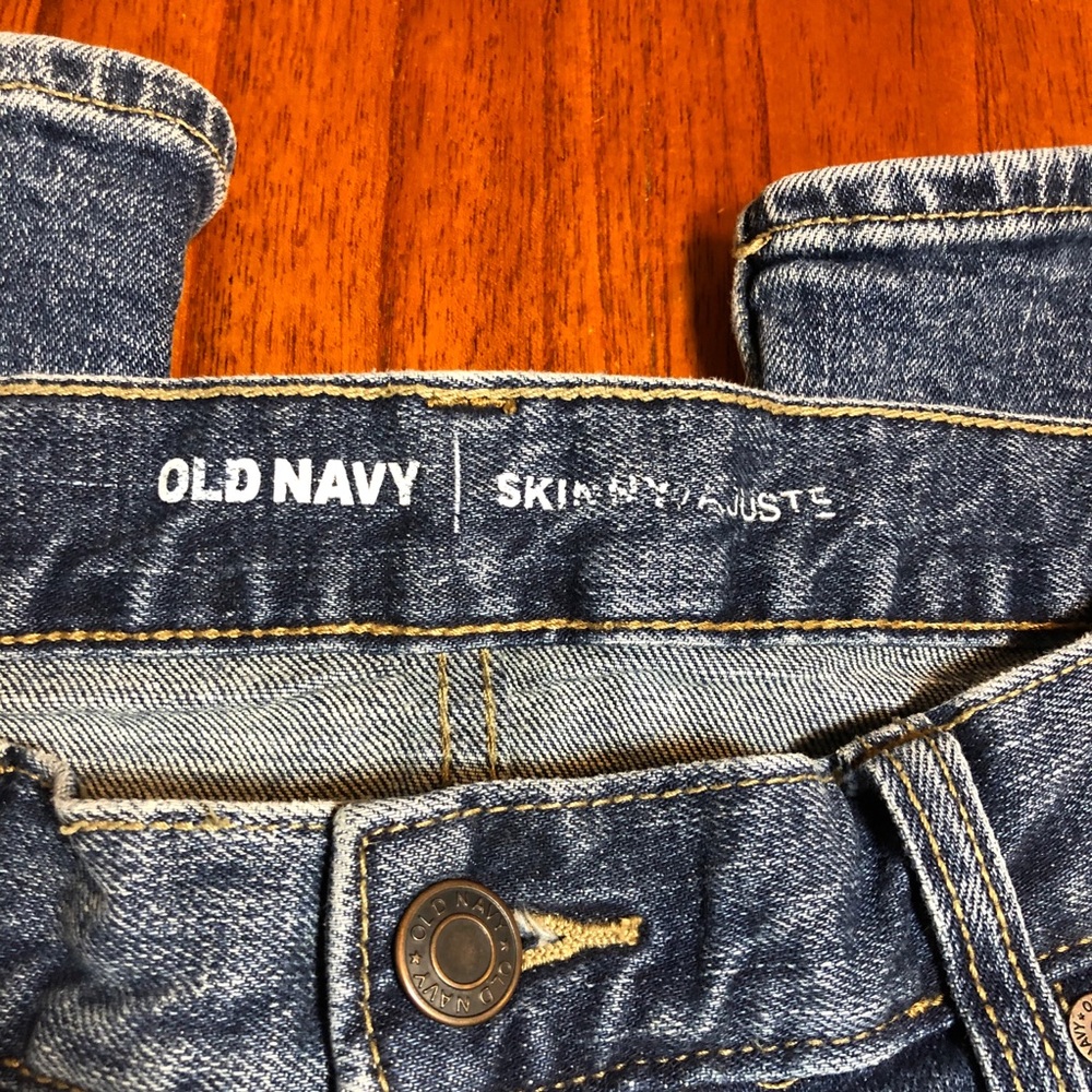 Old Navy skinny jeans - Picture 4 of 11